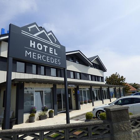 Hotel Mercedes Camargo Exterior photo